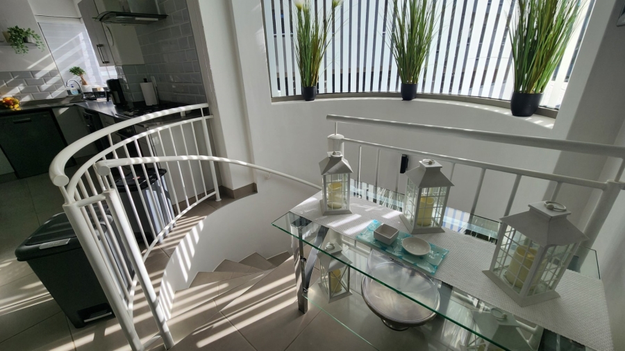 2 Bedroom Property for Sale in Island View Western Cape